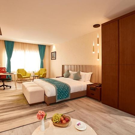 Indreni Suites Катманду Экстерьер фото